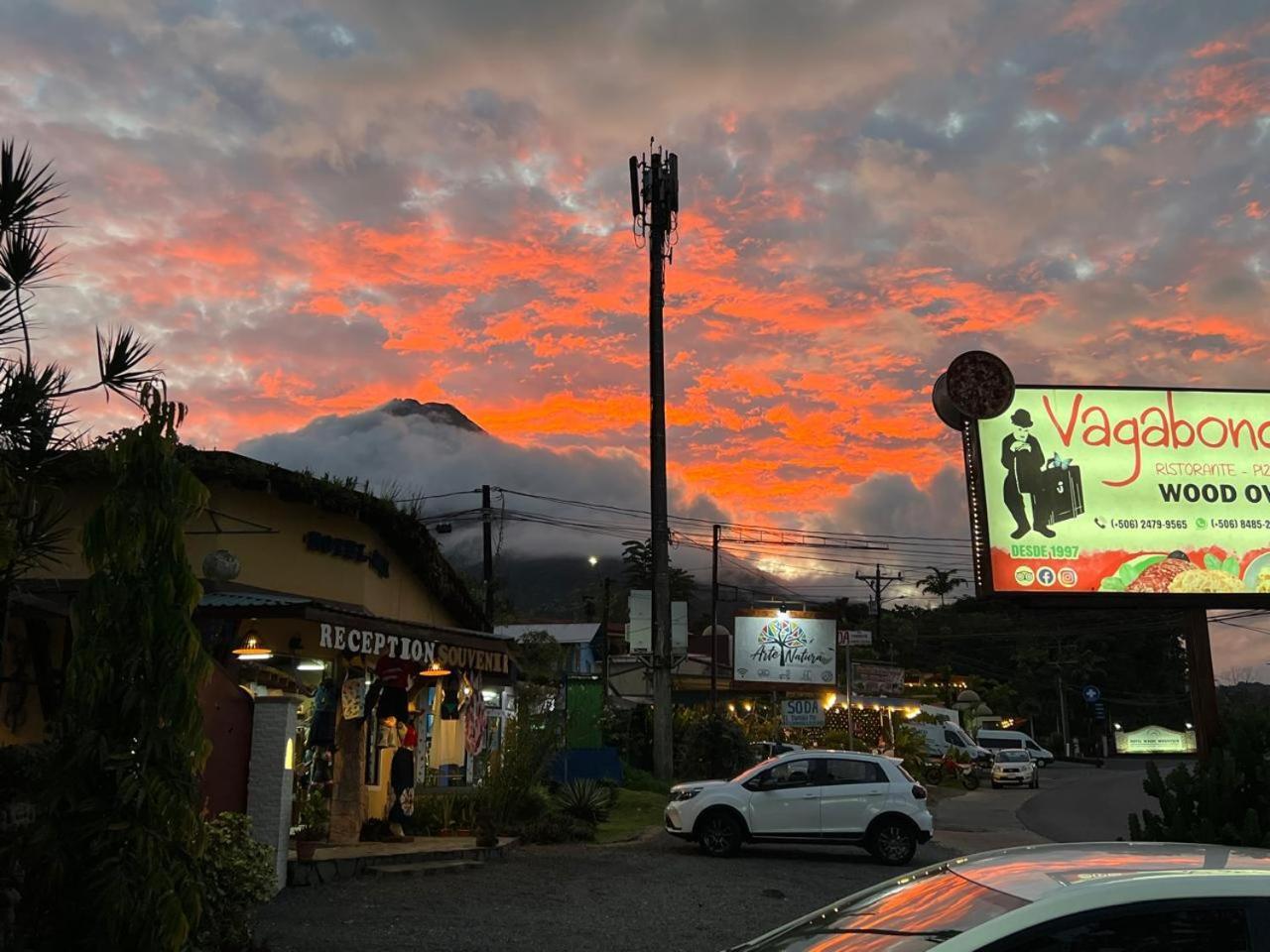 Hotel Arte Natura La Fortuna Екстер'єр фото